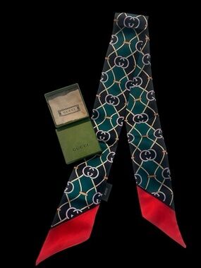 Gucci Green Navy & Red GG Chain-Link Silk Twilly